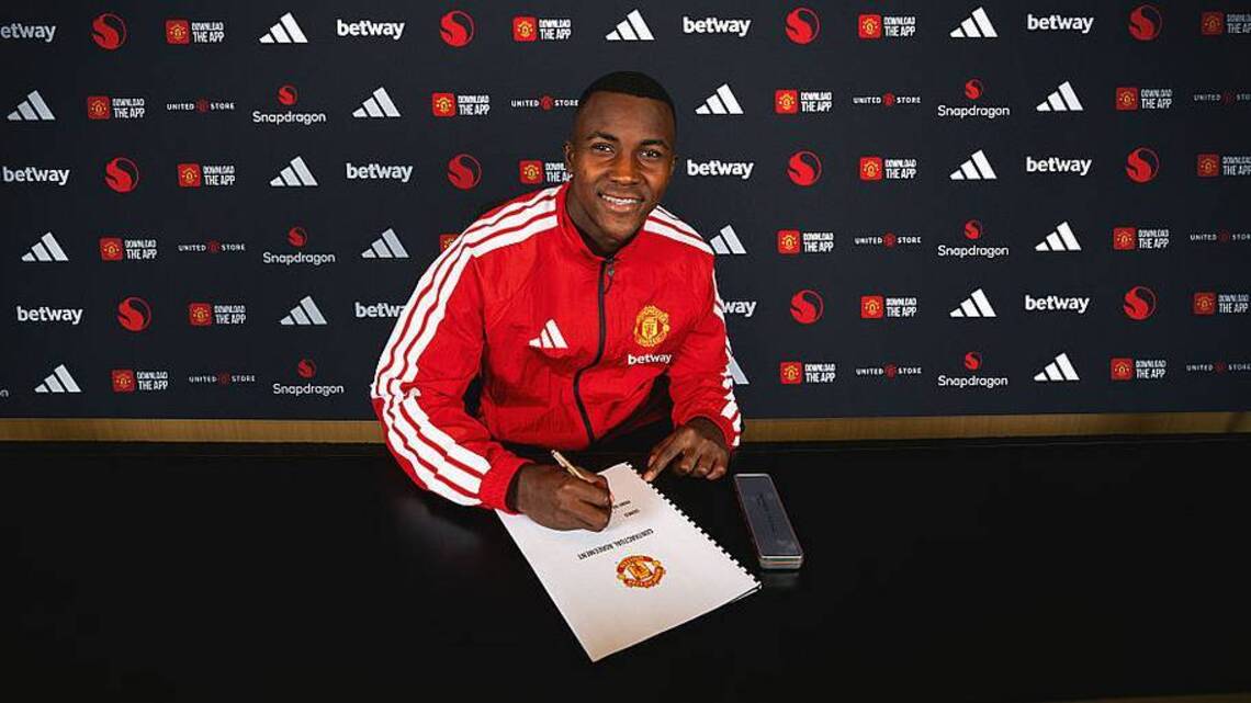 Man United Turn an Eye Toward the Future With Latest Midfield Signing