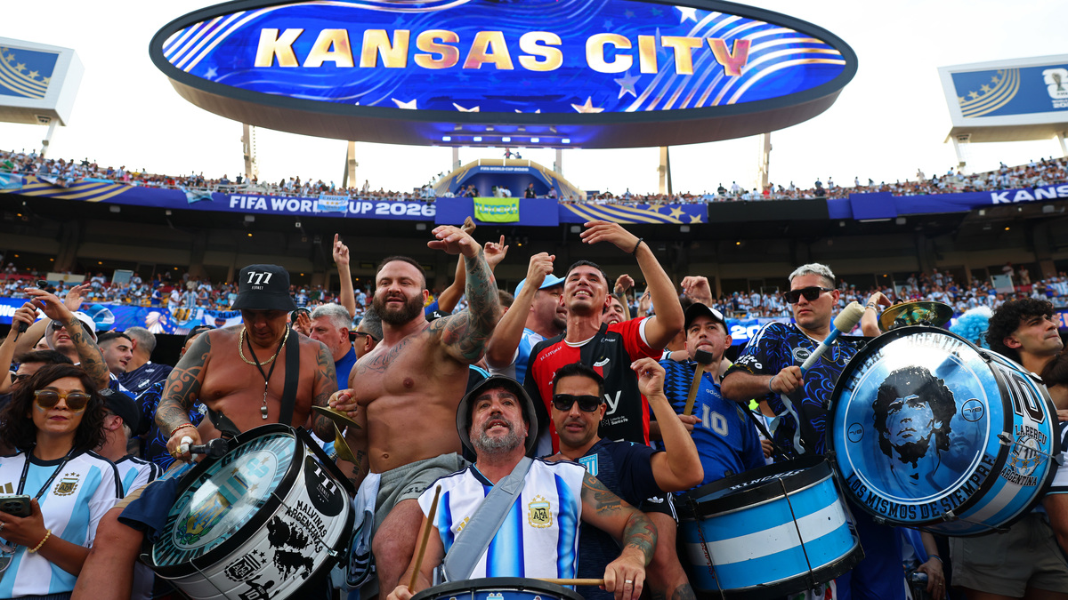 FIFA World Cup 2026 Kansas City. Argentina fans support their team during the FIFA World Cup 2026 Group J match between Argentina and Algeria at Kansas City Stadium on June 16, 2026.