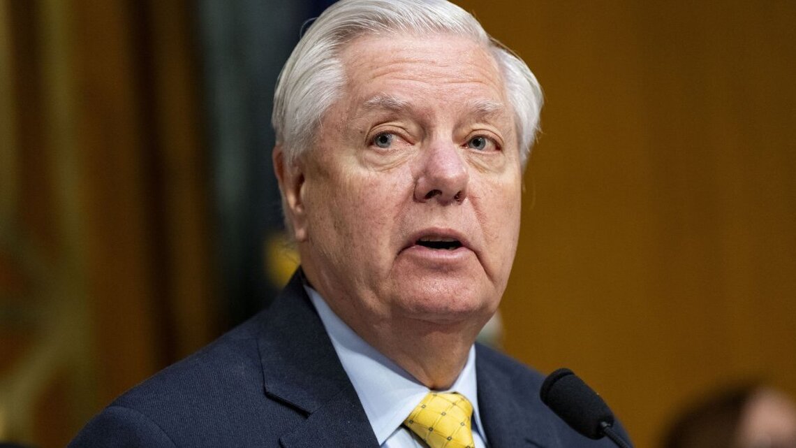 Trump suggests Lindsey Graham's sister as temporary replacement in Senate 