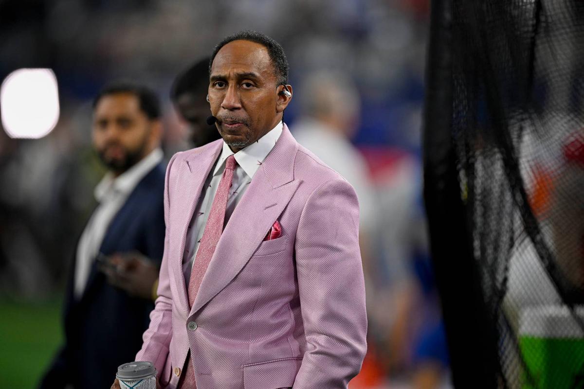  Nov 3, 2025; Arlington, Texas, USA; ESPN commentator Stephen A. Smith looks on before the game between the Dallas Cowboys and the Arizona Cardinals at AT&T Stadium. Mandatory Credit: Jerome Miron-Imagn Images 