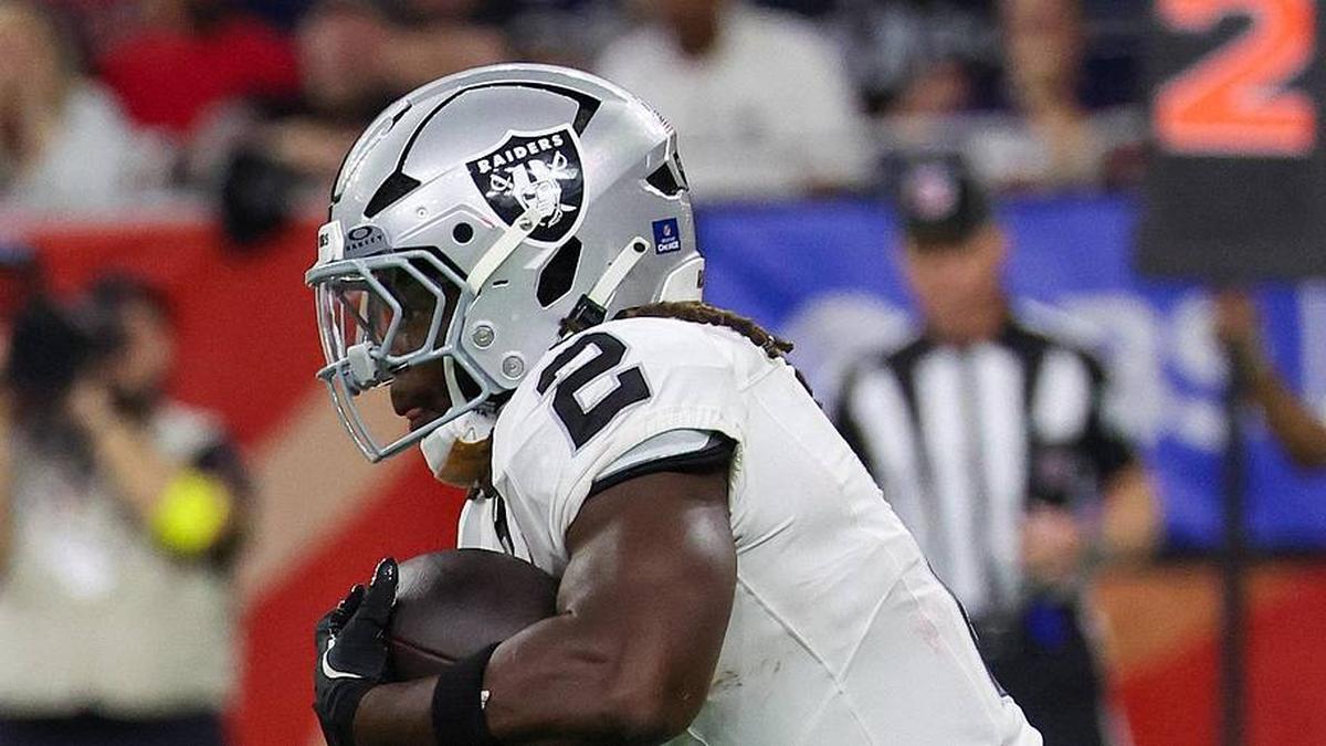  Dec 21, 2025; Houston, Texas, USA; Las Vegas Raiders running back Ashton Jeanty (2) rushes against the Houston Texans in the second half at NRG Stadium. Mandatory Credit: Thomas Shea-Imagn Images | Thomas Shea-Imagn Images 