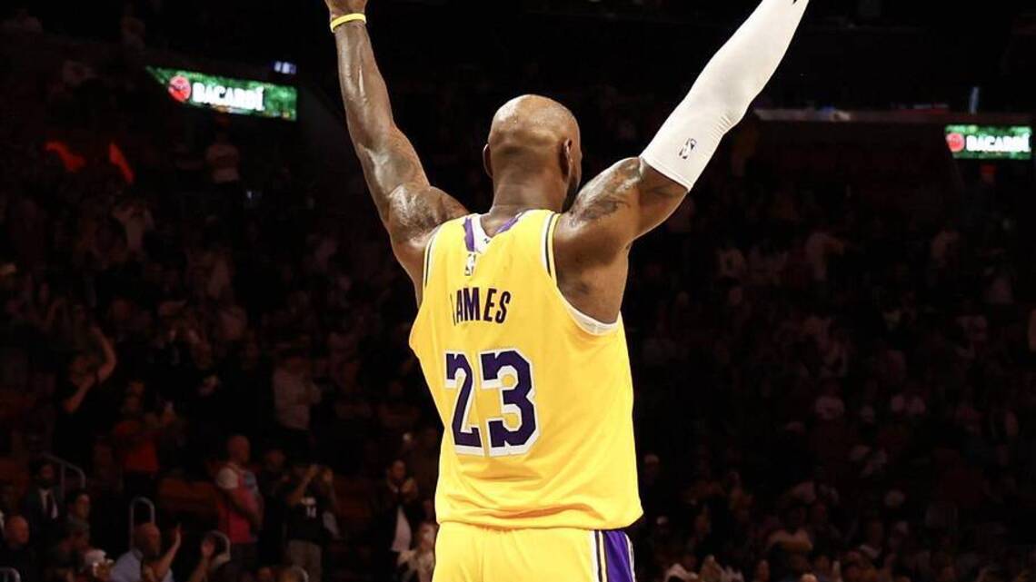 One Last Dance for LeBron James, with Giannis, in Miami?