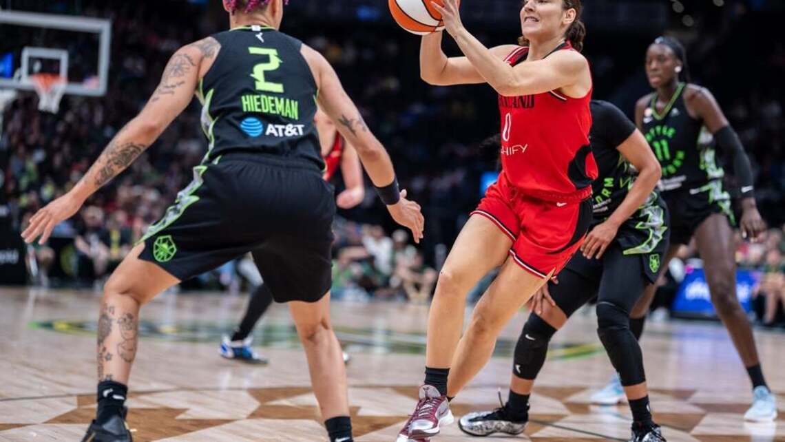 Carla Leite, Fire seek season sweep versus Storm