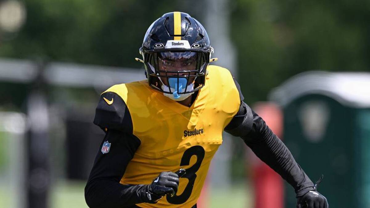 Steelers Safety is Key to Stopping Bijan Robinson