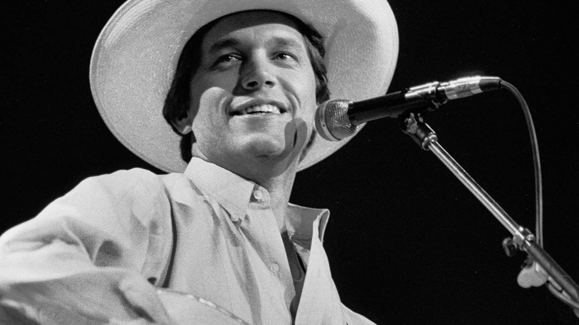 74-Year-Old Country Icon With the Most No. 1's Is Surging on the Billboard Charts Again 