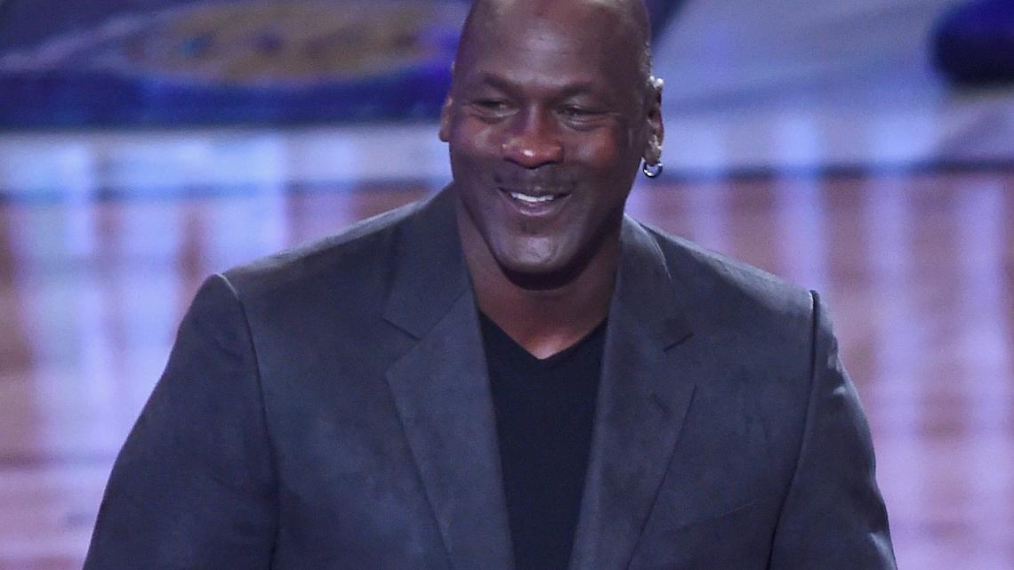 Michael Jordan Surprises His Former High School Teacher in Hospice Care 