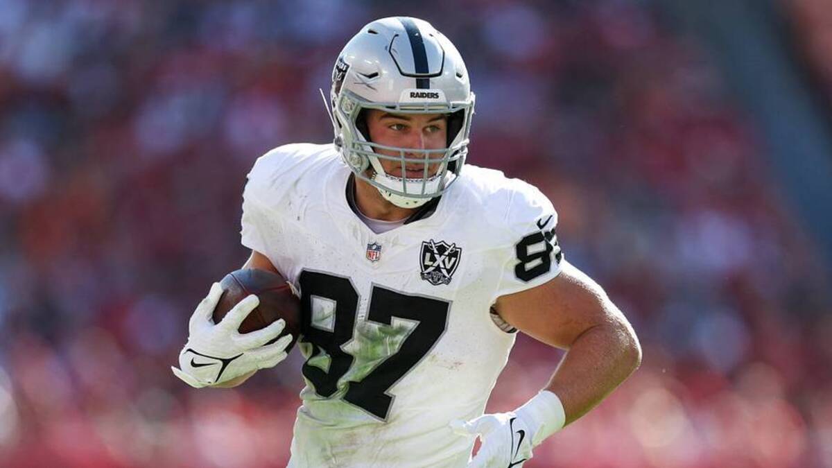 Michael Mayer Headlines Week 1 NFL DFS Fantasy Football Best Cash Game Plays
