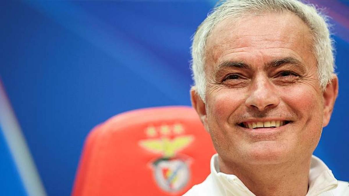  José Mourinho has regularly relied on a 4-2-3-1 system. | Patricia De Melo Moreira/AFP/Getty Images 