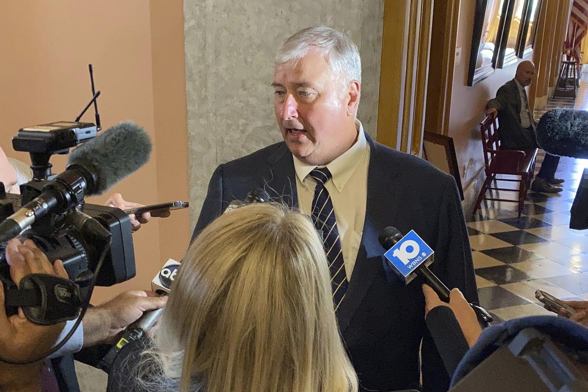  Former Republican Speaker Larry Householder speaks to the media immediately after his expulsion from the Ohio House on Wednesday, June 16, 2021, in Columbus, Ohio. (AP Photo/Andrew Welsh-Huggins) 