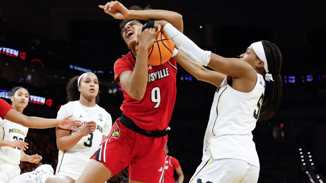 Michigan regroups, rolls past Louisville to reach Elite Eight 