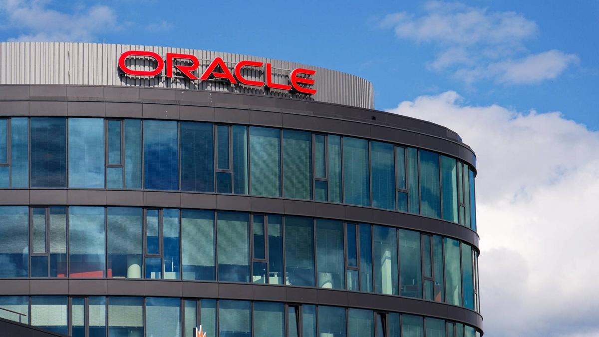  UBS raised Oracle stock price target. Shutterstock