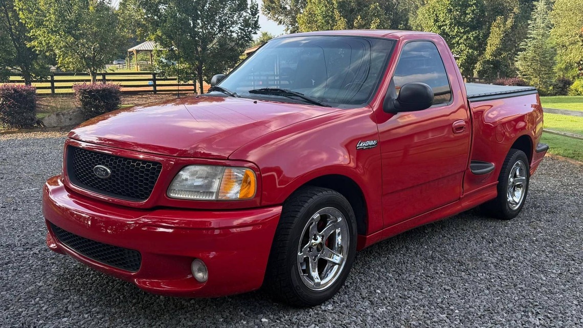 1999 Ford F-150 SVT Lightning For Sale With 72,600 Miles 