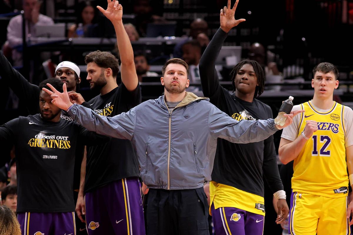  Los Angeles Lakers guard Luka Doncic (77, middle) during first round of 2026 NBA Playoffs. Erik Williams-Imagn Images