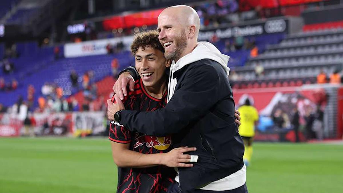  Julian Hall (left) has developed quickly under former USMNT, now Red Bulls manager, Michael Bradley (right) | Jordan Bank/Getty Images 