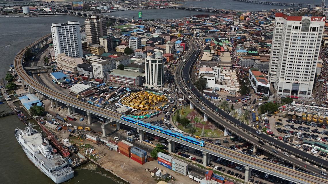 Nigeria economic growth slows slightly in first quarter