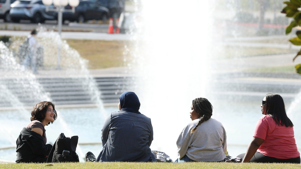 Florida votes to ban undocumented students from state universities 