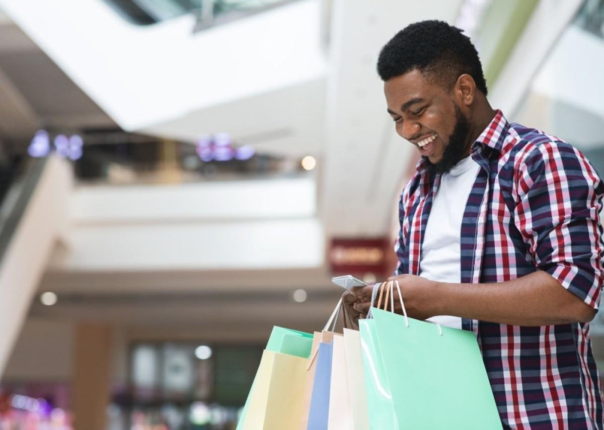  Prostock-studio // Shutterstock 