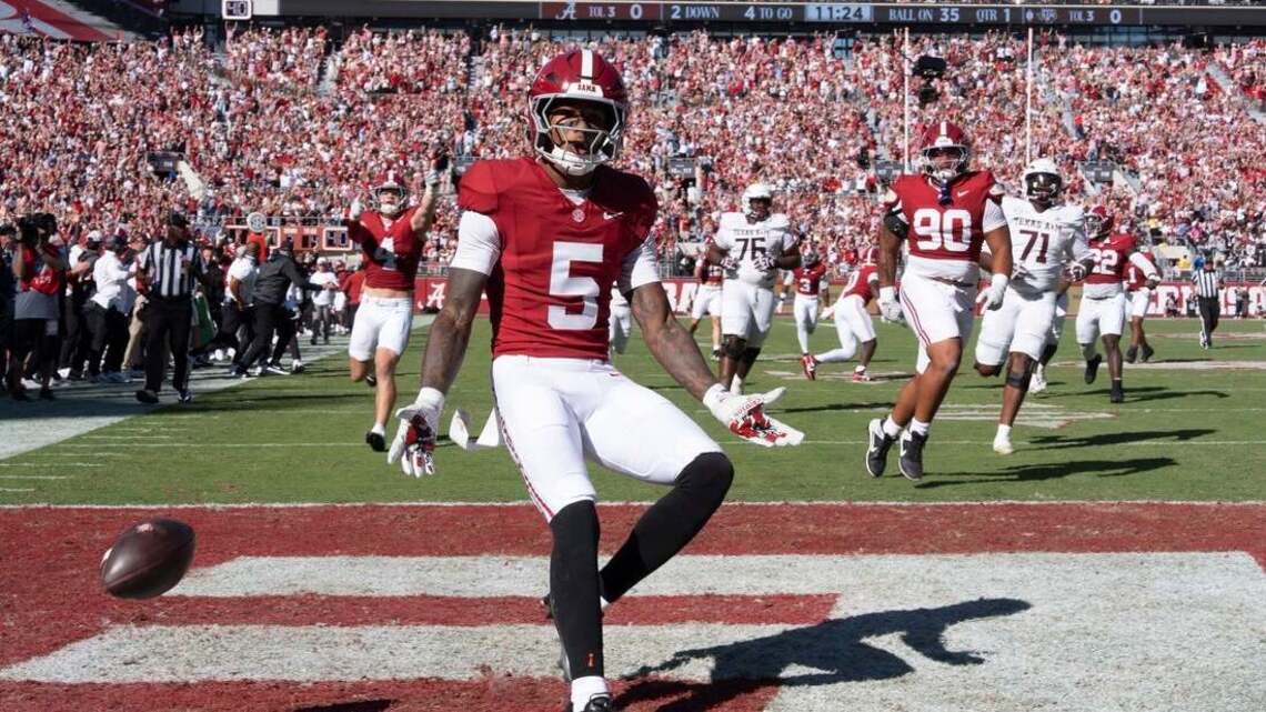 Keelon Russell (3 TDs), No. 13 Alabama pull away from Texas A&M 