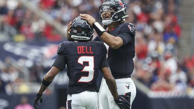 Tank Dell practices with Texans for first time since '24 