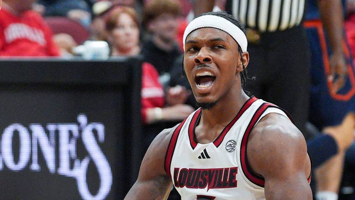  Louisville Cardinals guard Ryan Conwell (3) reacts after drawing the foul in the first half against Bucknell during an exhibition game at the KFC Yum! Center in Louisville, Kentucky Tuesday October 28, 2028. | USA TODAY Network via Reuters Connect 
