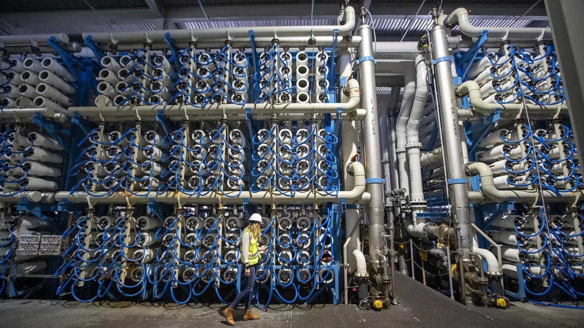 The Claude “Bud” Lewis Carlsbad Desalination Plant in Carlsbad in 2022. (Allen J. Schaben/Los Angeles Times/TNS)