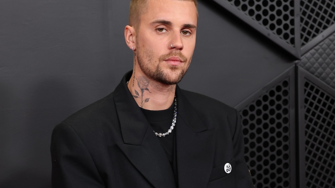 Justin Bieber Makes Rare Public Appearance to Announce No. 1 Pick at NHL Draft 