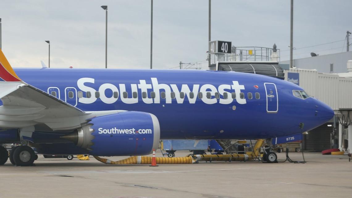 Southwest jets take evasive action to avoid mid-air crash over Nashville 