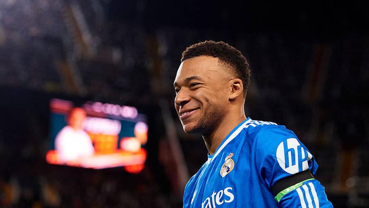  Kylian Mbappé will have the keys to the attack. | David Aliaga/NurPhoto/Getty Images 