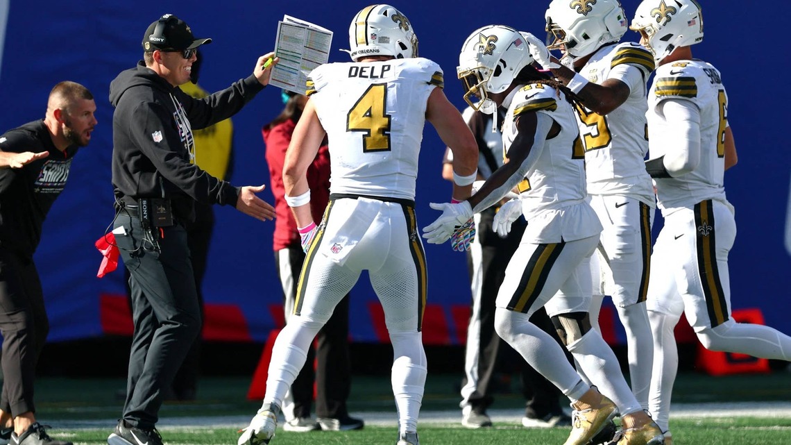 Saints' Vanishing 24-Point Lead Leaves Kellen Moore Sweating Out a Win Over the Giants 