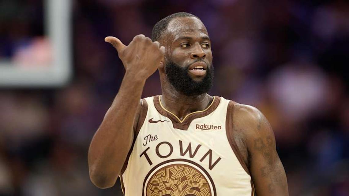  Apr 10, 2026; Sacramento, California, USA; Golden State Warriors forward Draymond Green (23) gestures toward the Sacramento Kings bench during the third quarter at Golden 1 Center. | Robert Edwards-Imagn Images 