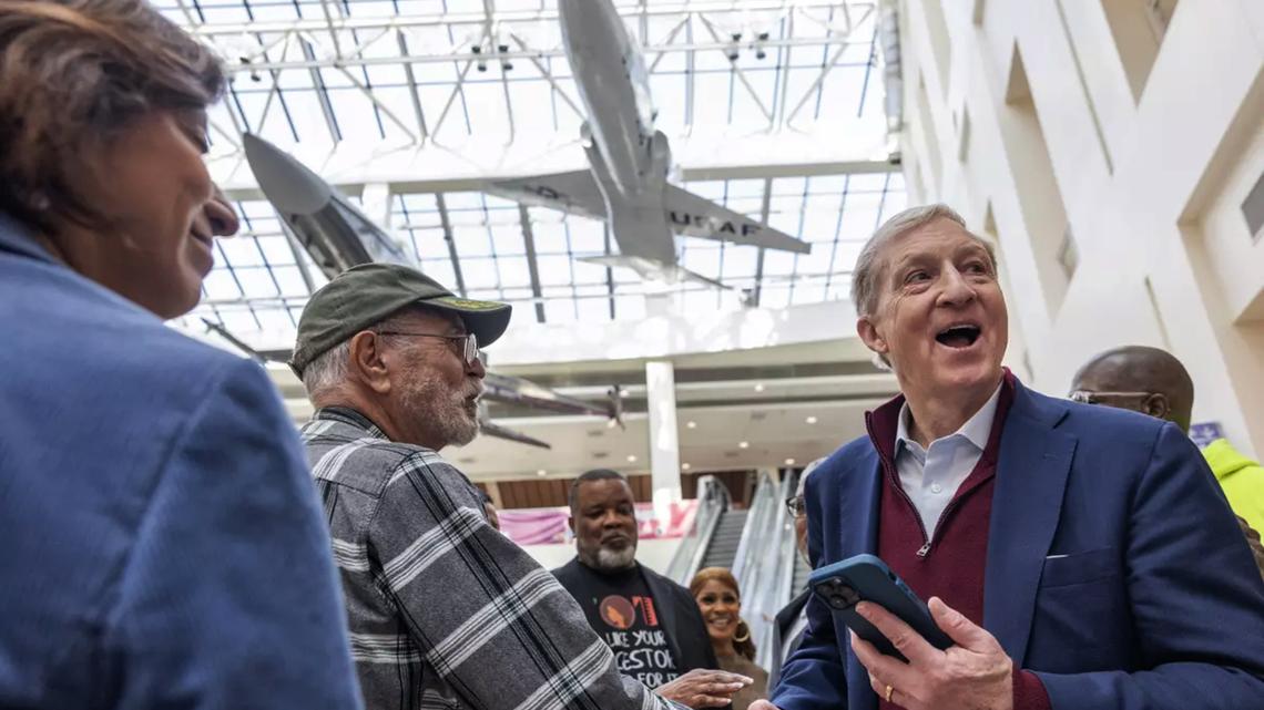 George Skelton: The billionaire who wants to be California governor 