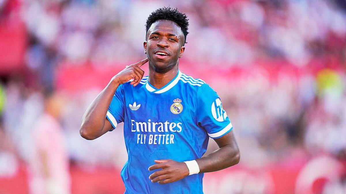  Vinicius Junior only has one season left on his Real Madrid contract. | Jose Breton/Pics Action/NurPhoto/Getty Images 