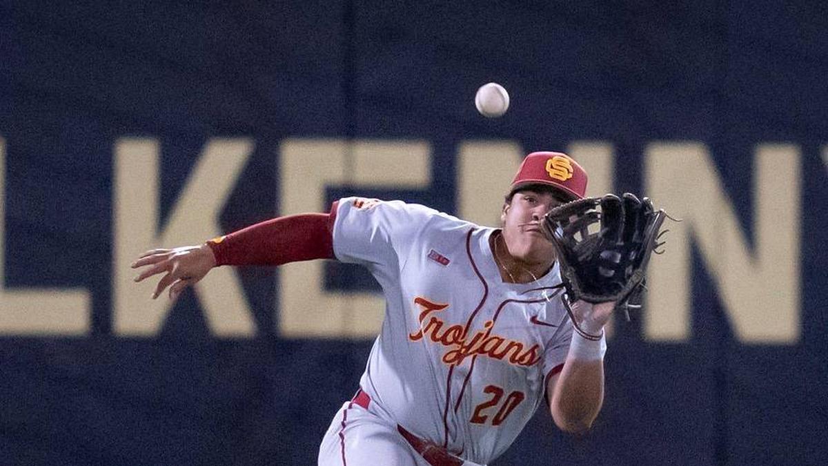  USC's Isaac Cadena makes a catch to clinch the Trojans' win in extra innings as the Oregon Ducks host the USC Trojans on May 14, 2026, in Eugene, Oregon. | Ben Lonergan/The Register-Guard / USA TODAY NETWORK via Imagn Images 