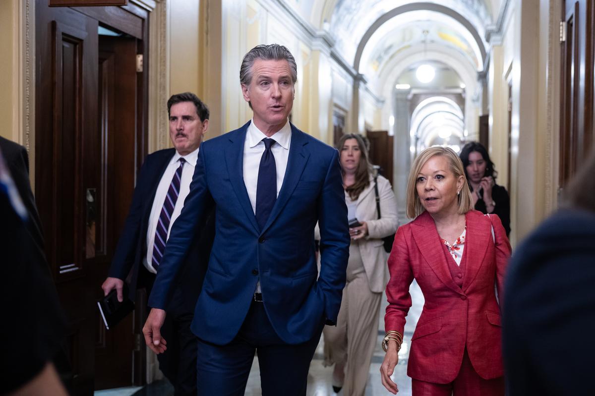 California Governor Gavin Newsom walks to a meeting at the U.S. Capitol on May 20. (Francis Chung/Politico via AP Images) 