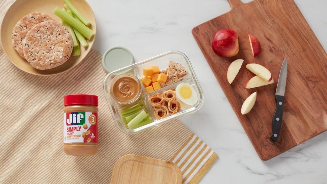 Peanut Butter Fans Are Obsessed With Jif's New 3-Ingredient Spread 