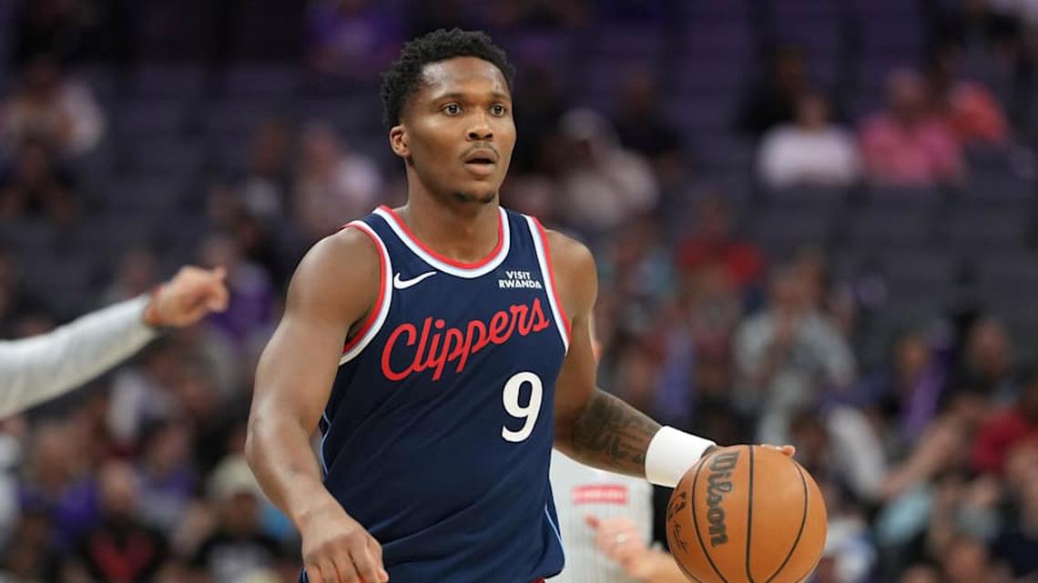  Apr 5, 2026; Sacramento, California, USA; LA Clippers guard Bennedict Mathurin (9) during the third quarter against the Sacramento Kings at Golden 1 Center. | Darren Yamashita-Imagn Images 