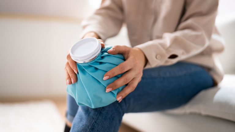 Struggling With Joint Pain? Here’s When To Use Heat or Ice