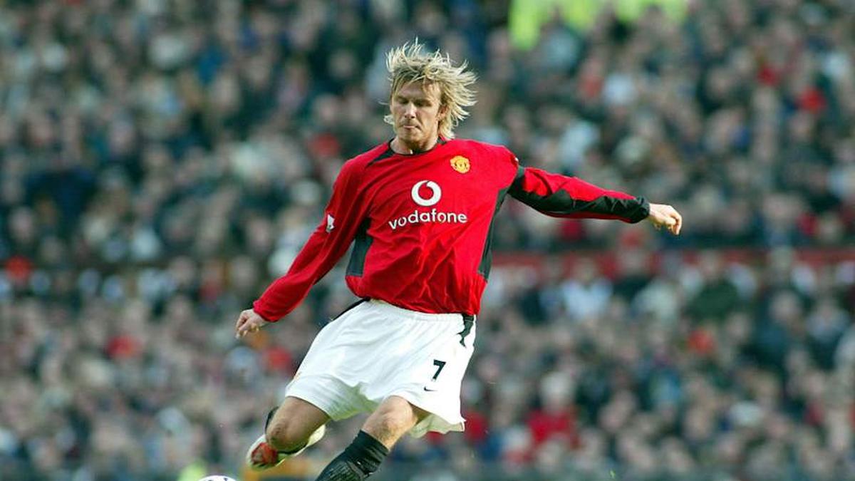  Nobody was able to bend it quite like Manchester United's David Beckham. | Michael Mayhew/Sportsphoto/Allstar/Getty Image 