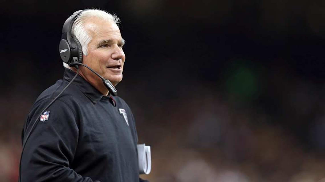  Dec 21, 2014; New Orleans, LA, USA; Atlanta Falcons head coach Mike Smith smiles during the third quarter of their game against the New Orleans Saints at Mercedes-Benz Superdome. Mandatory Credit: Chuck Cook-Imagn Images | Chuck Cook-Imagn Images 