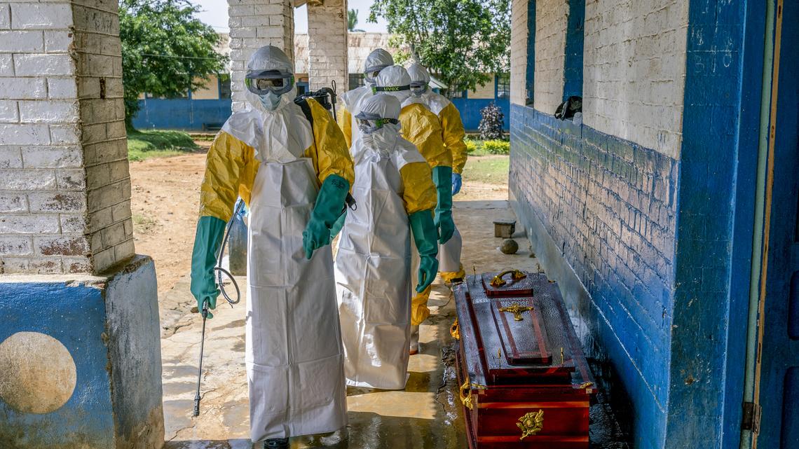 As Ebola Spreads, Scientists Race to Find Vaccines and Treatments 