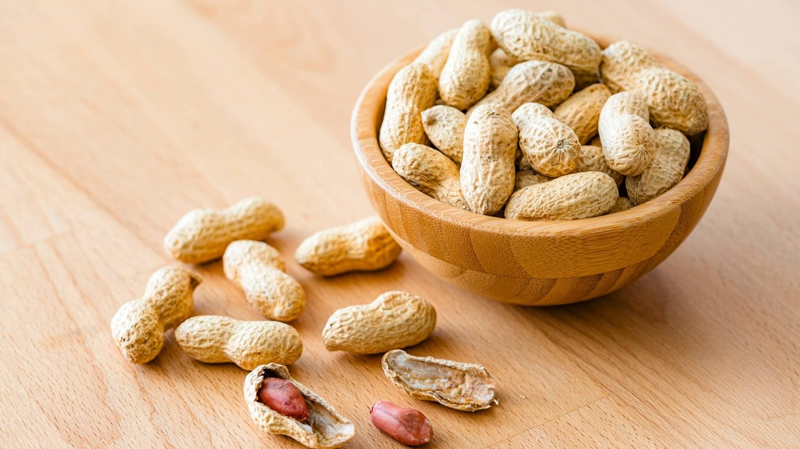 Pistachios, Almonds or Peanuts? 12 Nuts Ranked by Protein 