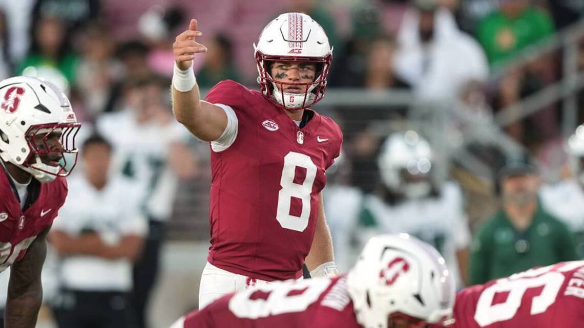 Stanford QB Davis Warren Draws the Eyes of No. 7 Miami After Career Performance