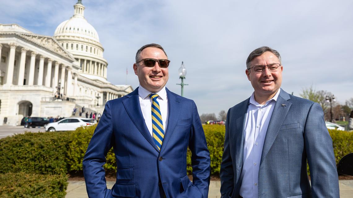 Democrats celebrate Virginia redistricting win as Jeffries vows ‘maximum warfare' 