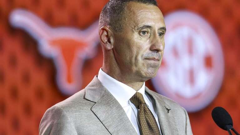 Texas LB Ty'Anthony Smith dismissed from program 