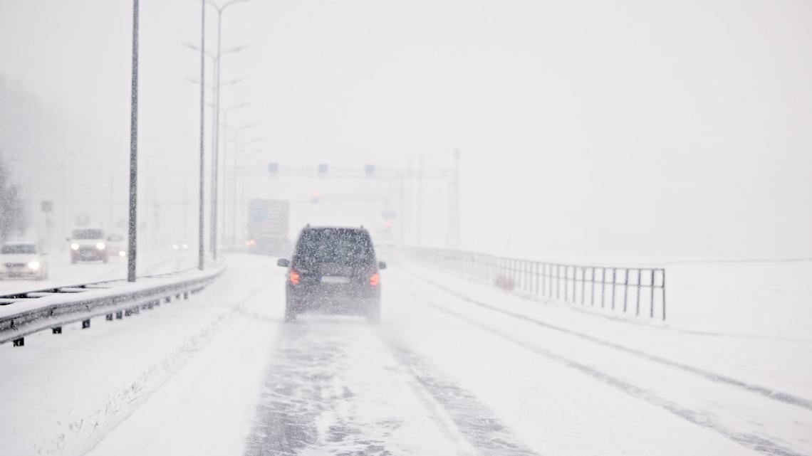 Heavy Snow Warning for 6 States as 30 Inches of Snow, 100 mph Winds Approach: 'Delay All Travel' 