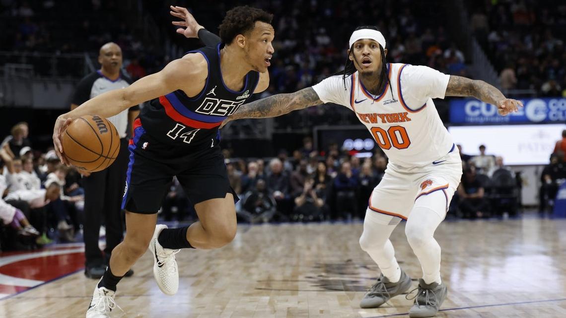 Knicks seek statement win in heavyweight bout with Pistons 