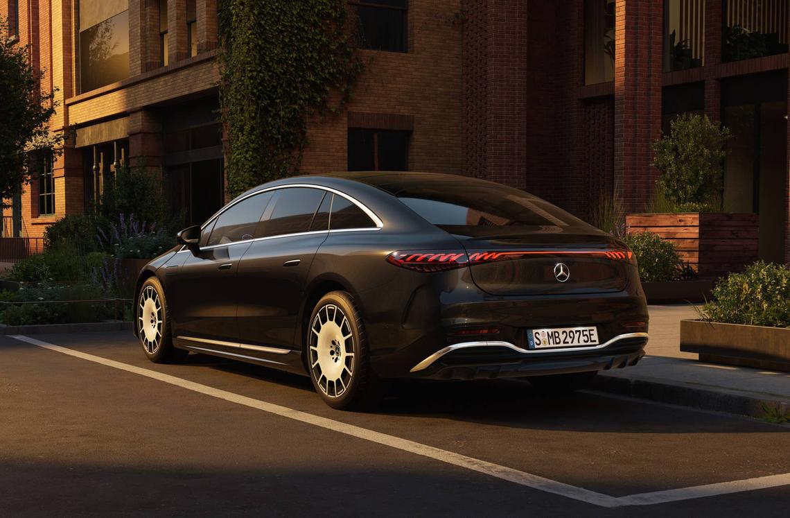  2027 Mercedes-Benz EQS 