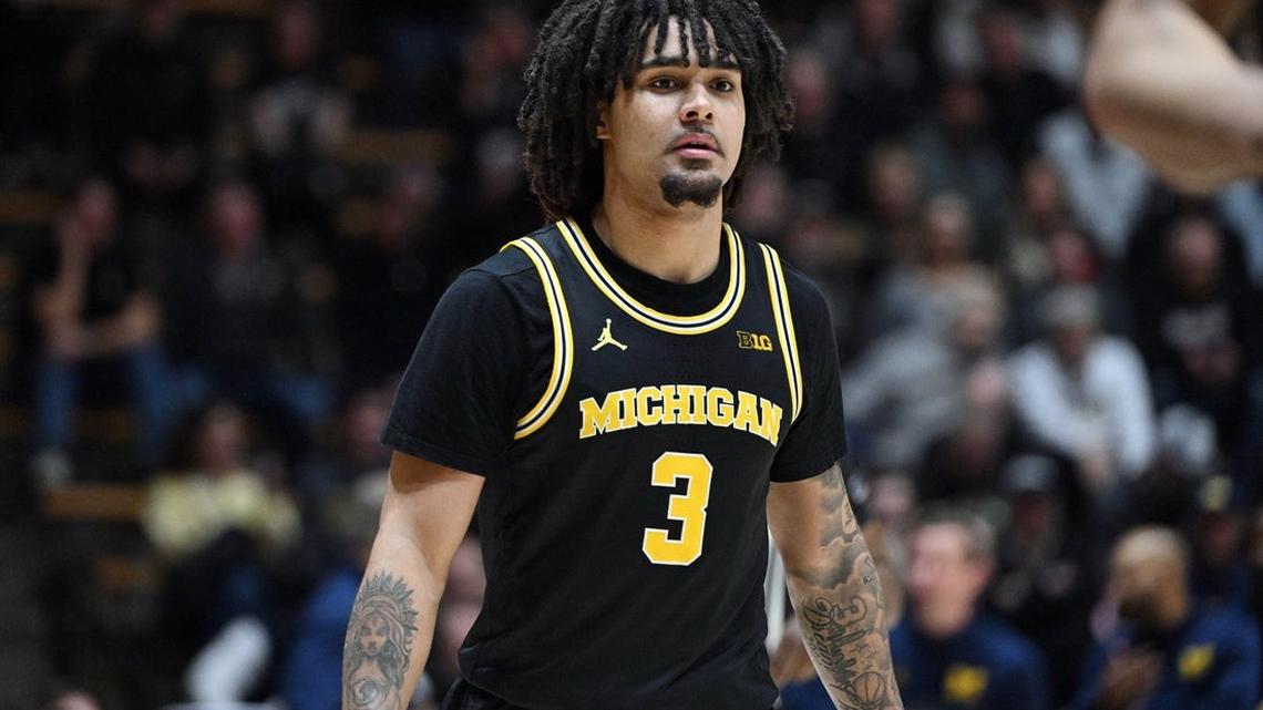 Fresh off rare loss, No. 1 Michigan ready to rebound vs. Minnesota 