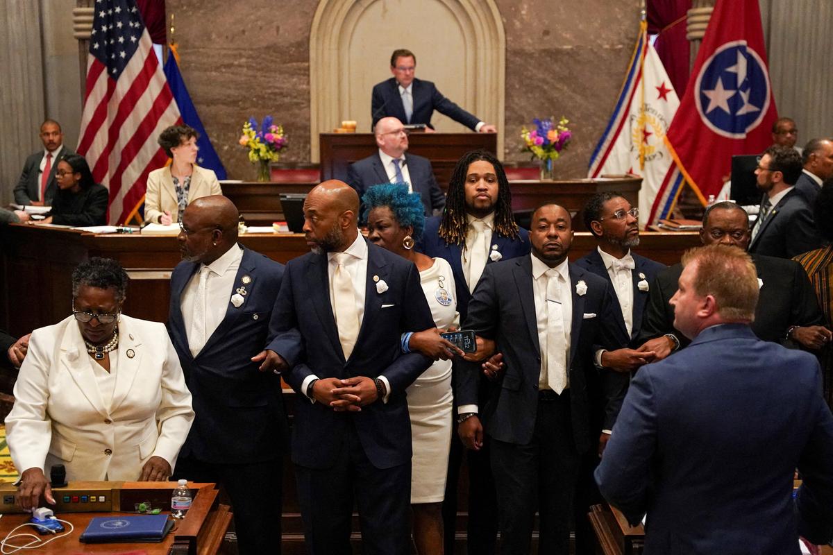 Democratic representatives protest on the floor of the Tennessee House of Representatives during a special session, opposing efforts by the state's Republican leadership in redistricting congressional election maps, in Nashville, Tennessee, U.S., May 7, 2026. REUTERS/Seth Herald