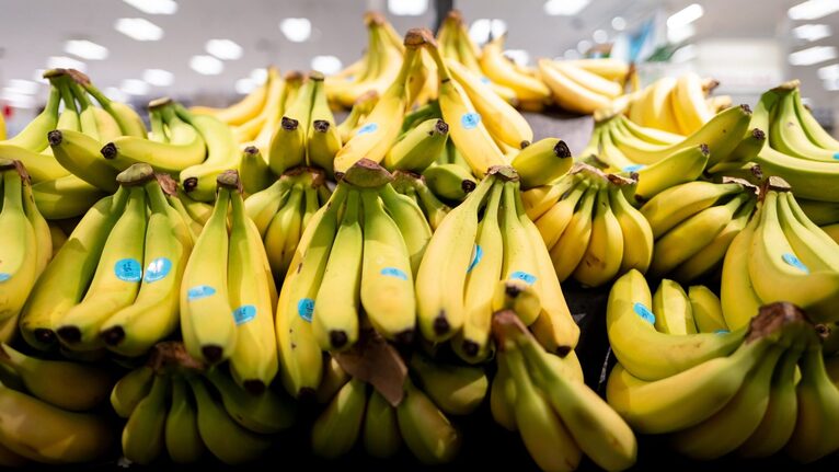 1 Banana in a Smoothie Can Cancel Out Nutrient Absorption by 84 Percent 